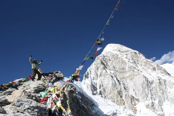 Glen celebrates reaching Kala Patthar