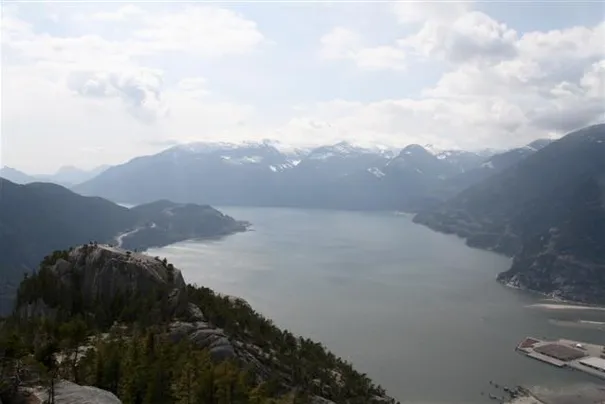 The amazing views from the second summit of the Stawamus Chief.