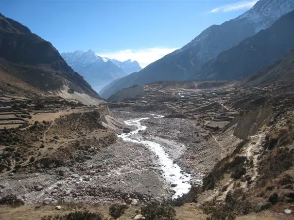 A view down the Gokyo Valley